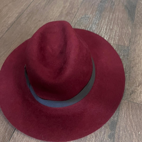 Goorin Bros Deep Red Fedora - Picture 2 of 5